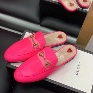 Gucci pink loafer